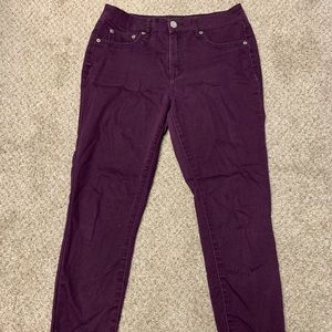 Women’s Size 6 Aeropostale Purple Jegging